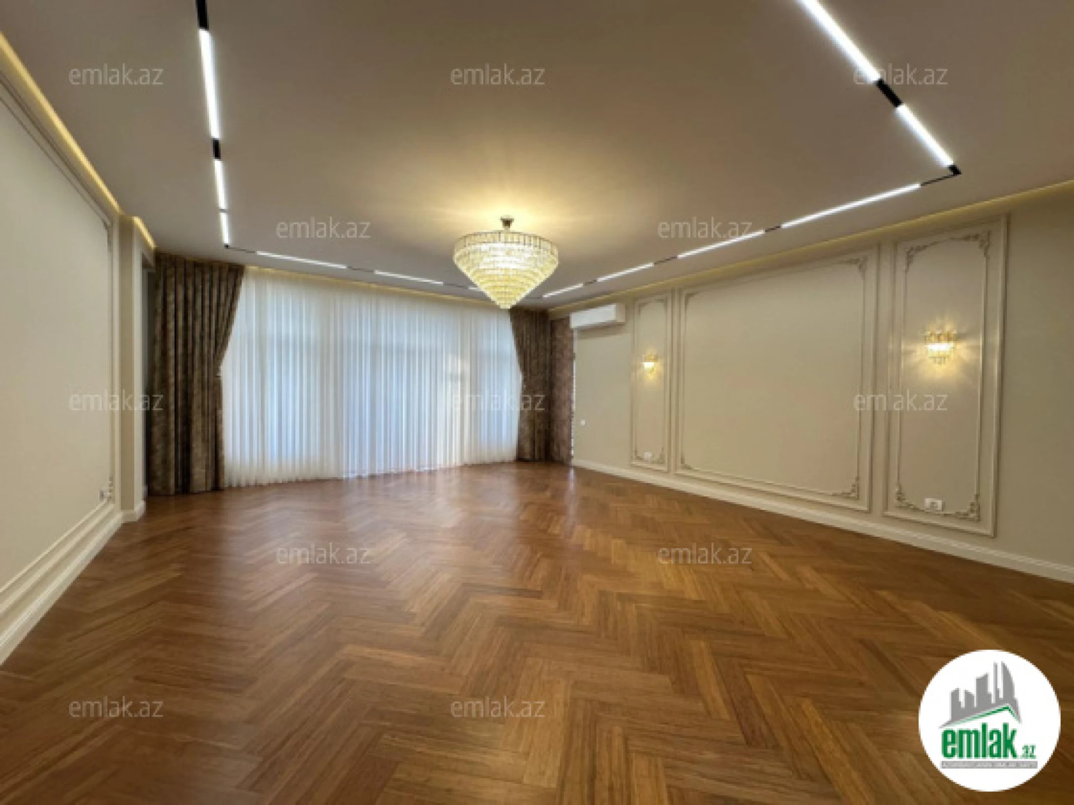 Satılır 4 otaqlı yeni tikili 240 m²