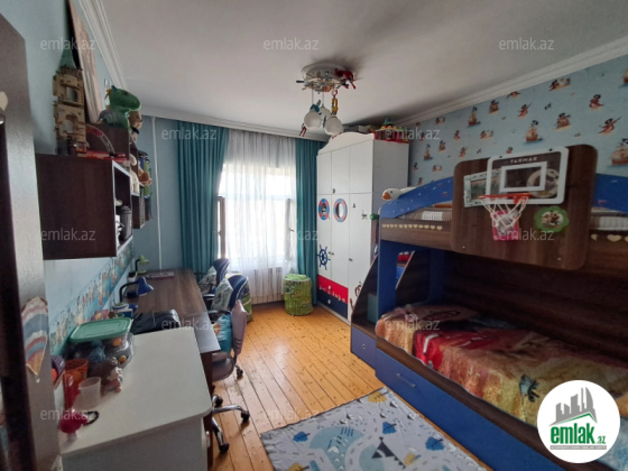 Satılır 3 otaqlı köhnə tikili 70 m²