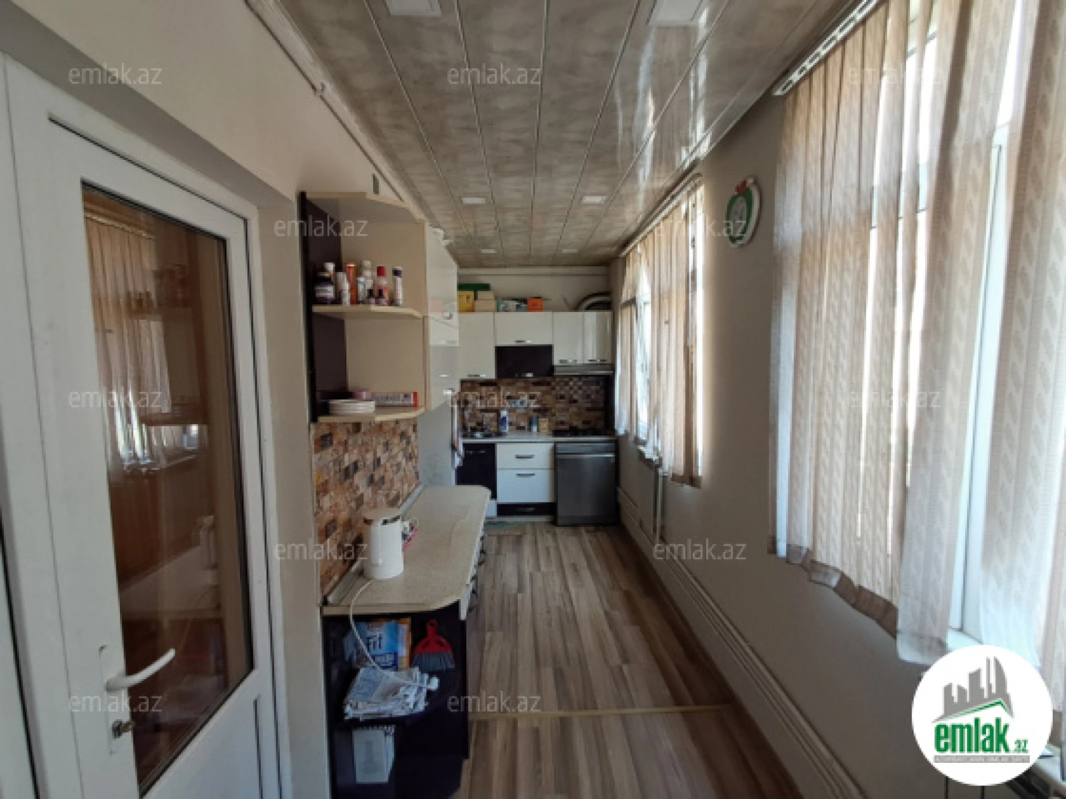 Satılır 3 otaqlı köhnə tikili 70 m²