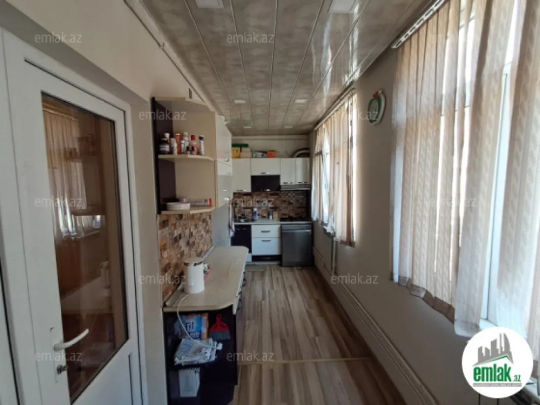 Satılır 3 otaqlı köhnə tikili 70 m²