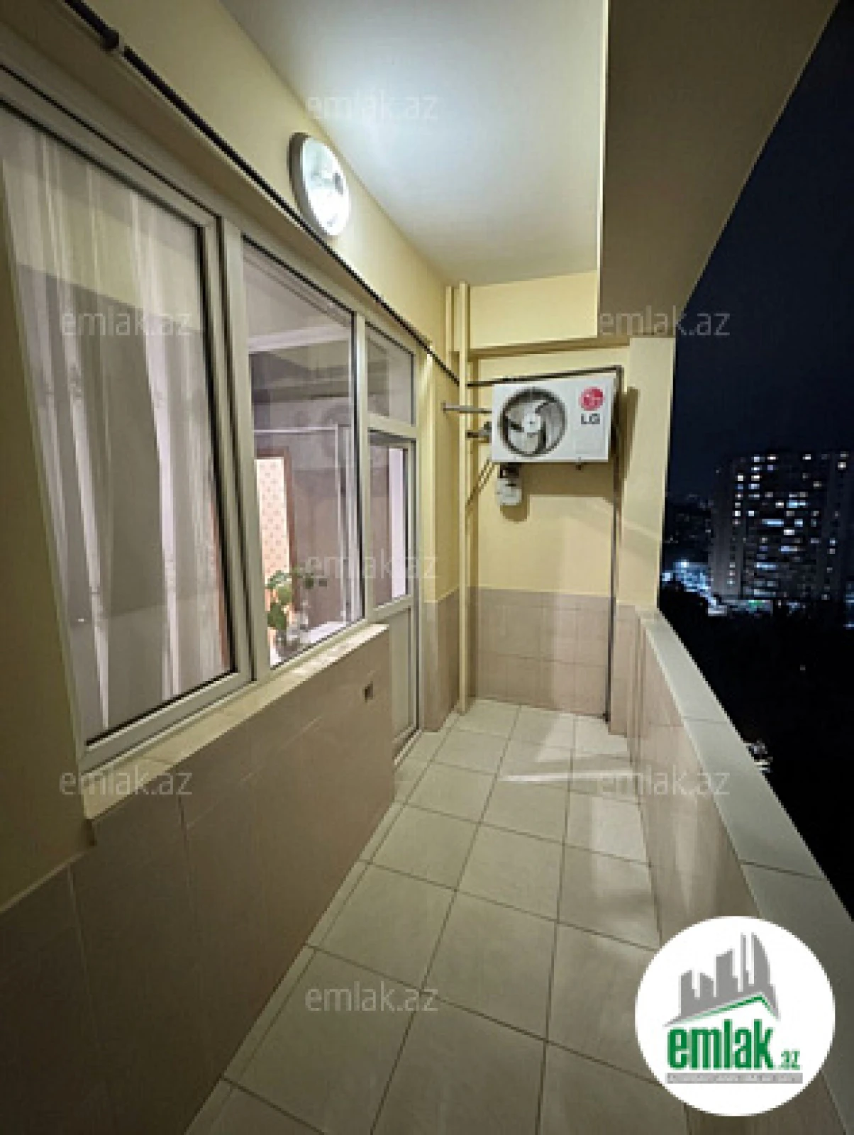 Satılır 3 otaqlı yeni tikili 80 m²