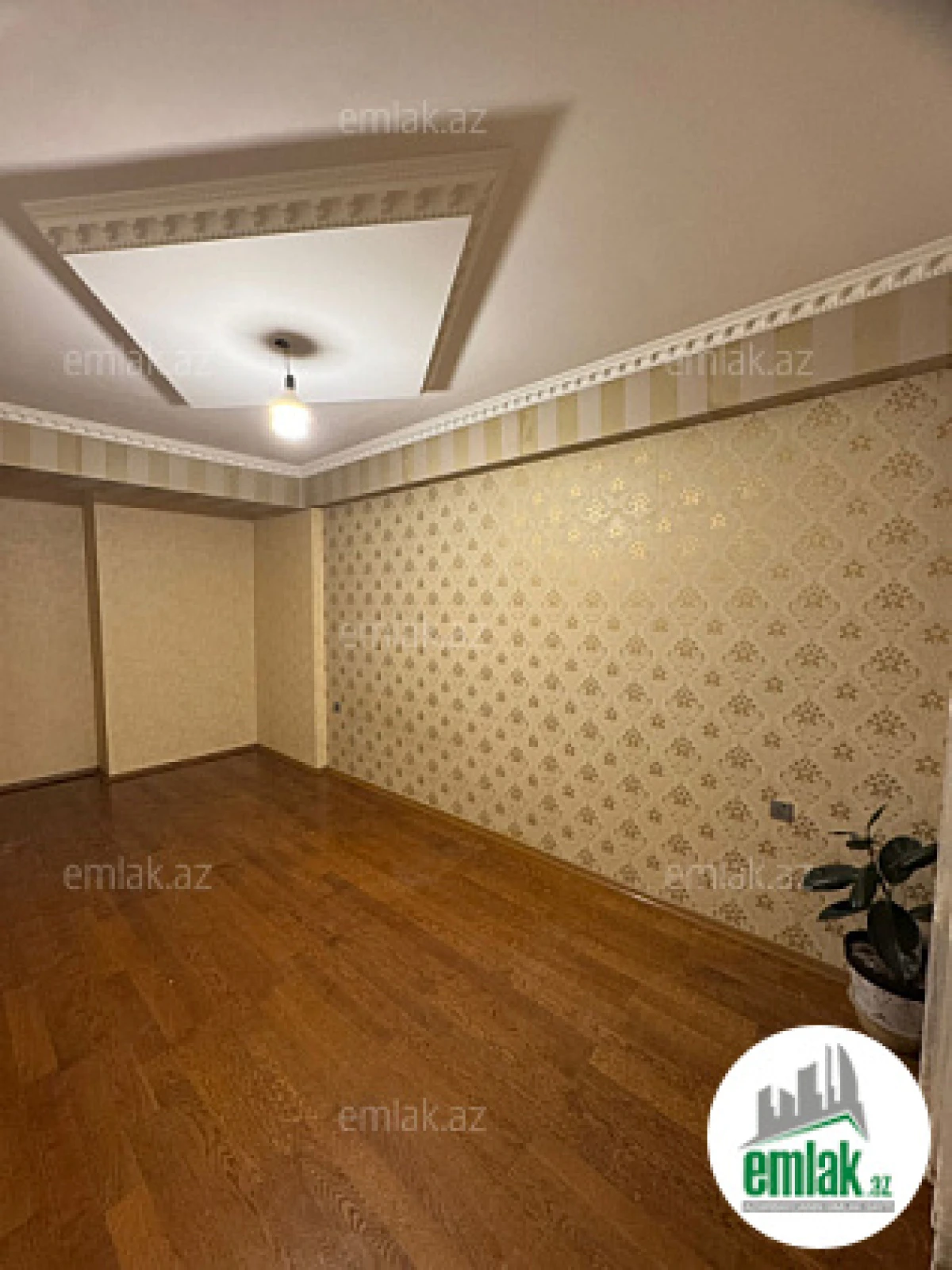 Satılır 3 otaqlı yeni tikili 80 m²