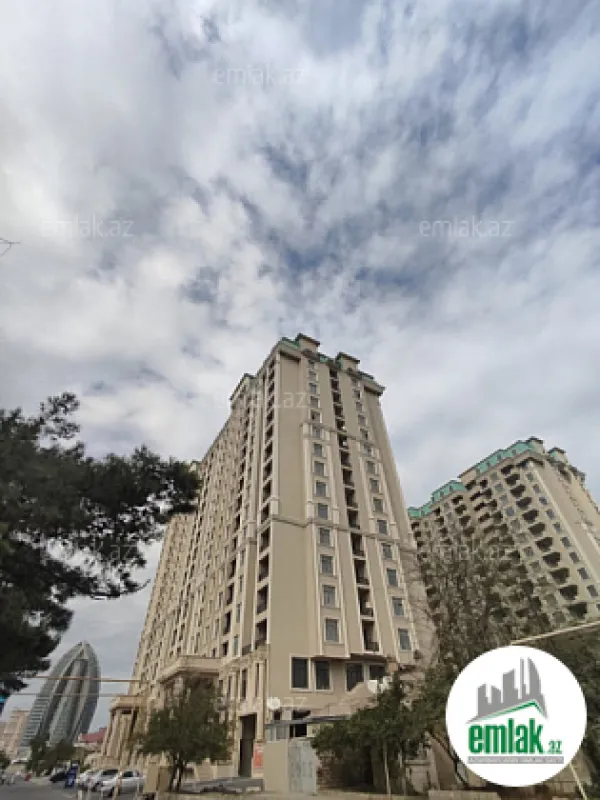 Satılır 4 otaqlı yeni tikili 171 m²