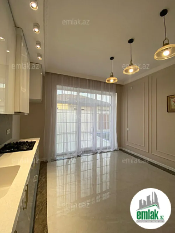 Satılır 4 otaqlı həyət evi 160 m²
