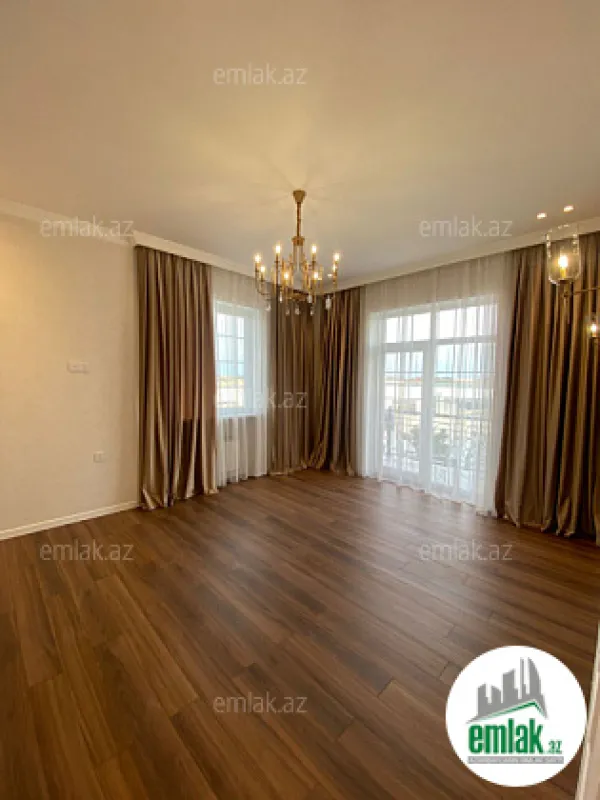 Satılır 4 otaqlı həyət evi 160 m²