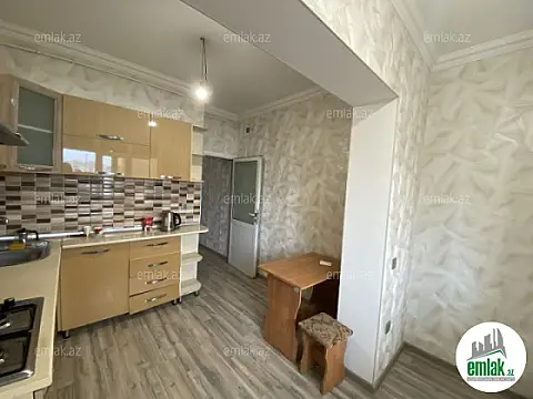 Satılır 2 otaqlı köhnə tikili 70 m²