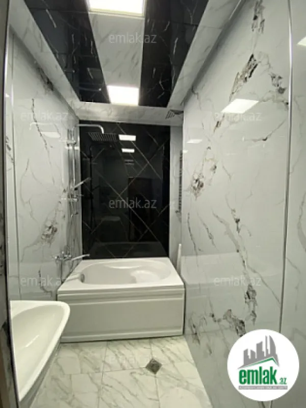 Satılır 2 otaqlı köhnə tikili 70 m²