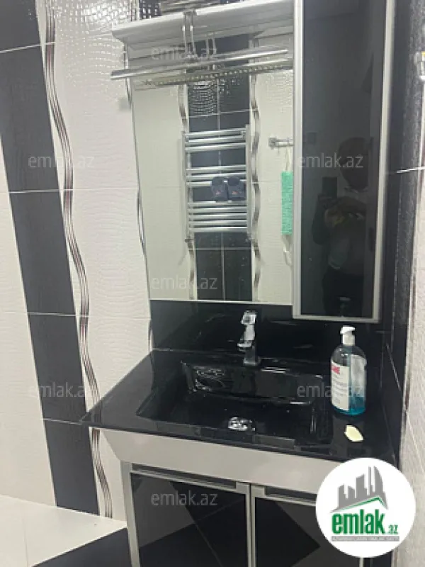 Satılır 3 otaqlı yeni tikili 137 m²