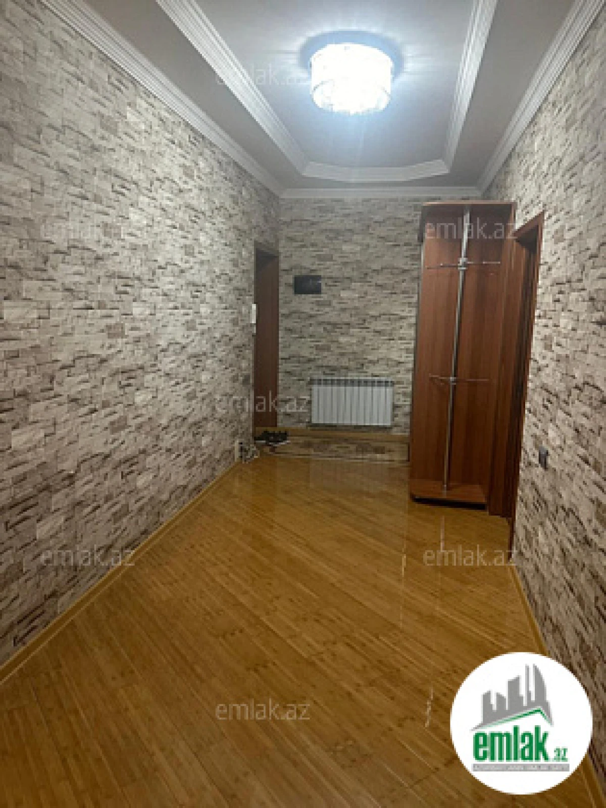 Satılır 3 otaqlı yeni tikili 137 m²