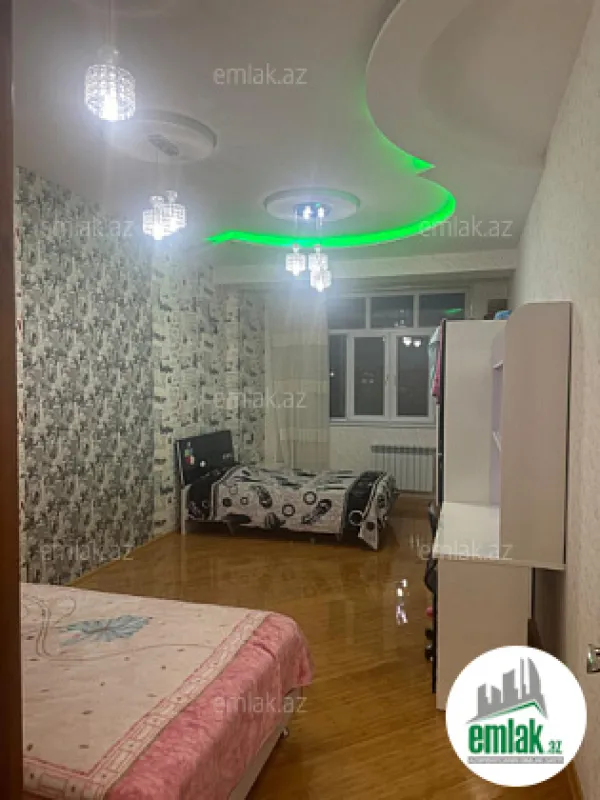 Satılır 3 otaqlı yeni tikili 137 m²