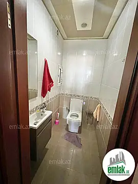 Satılır 3 otaqlı yeni tikili 130 m²