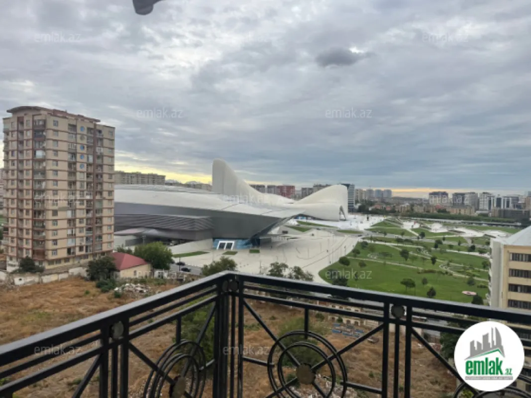 Satılır 4 otaqlı yeni tikili 120 m²