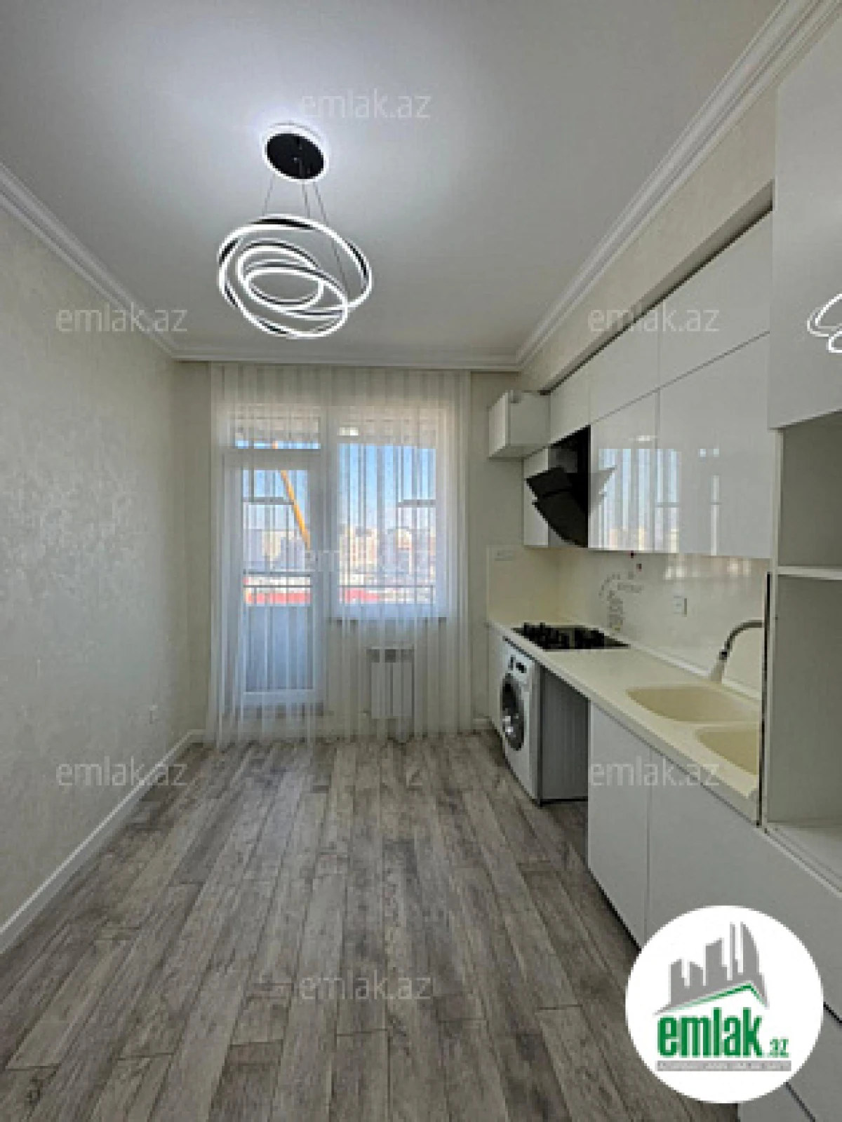 Satılır 2 otaqlı yeni tikili 75 m²