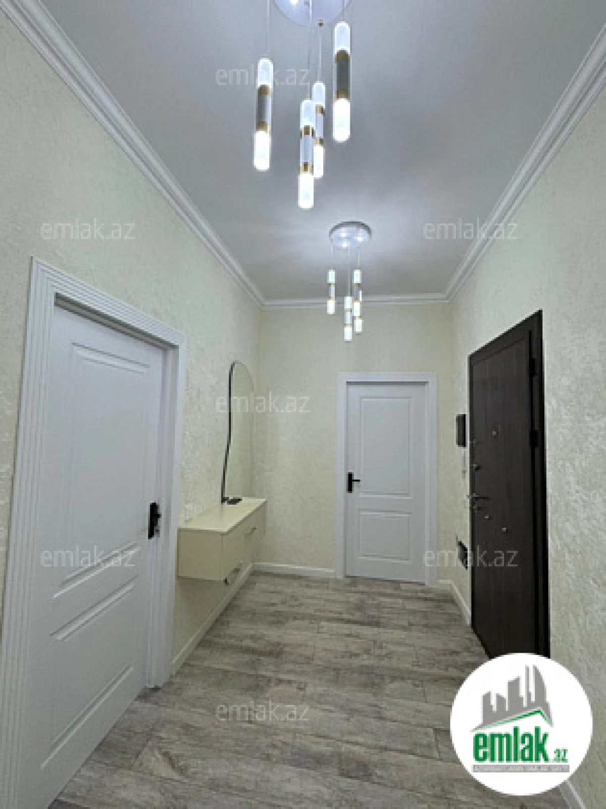 Satılır 2 otaqlı yeni tikili 75 m²