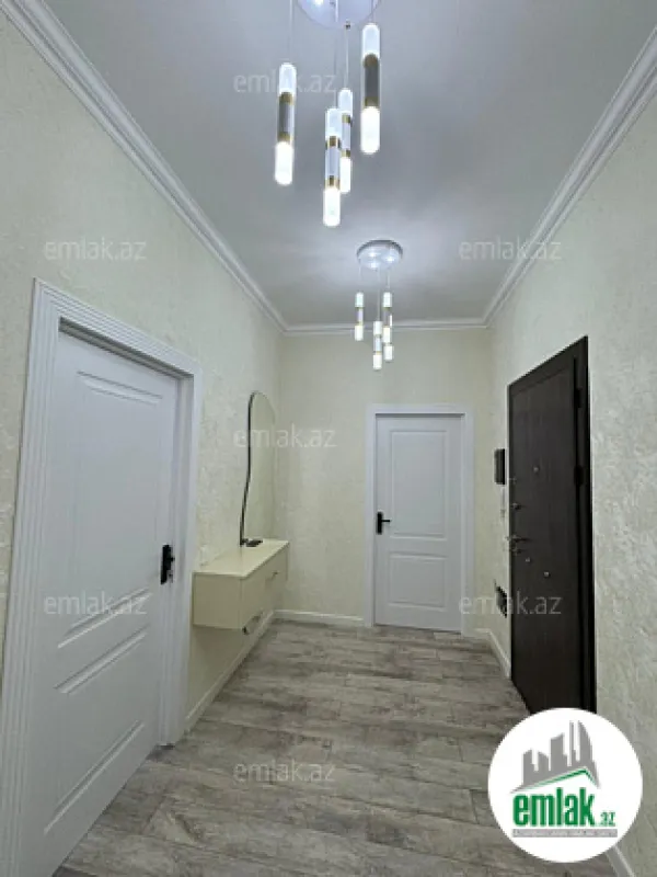 Satılır 2 otaqlı yeni tikili 75 m²