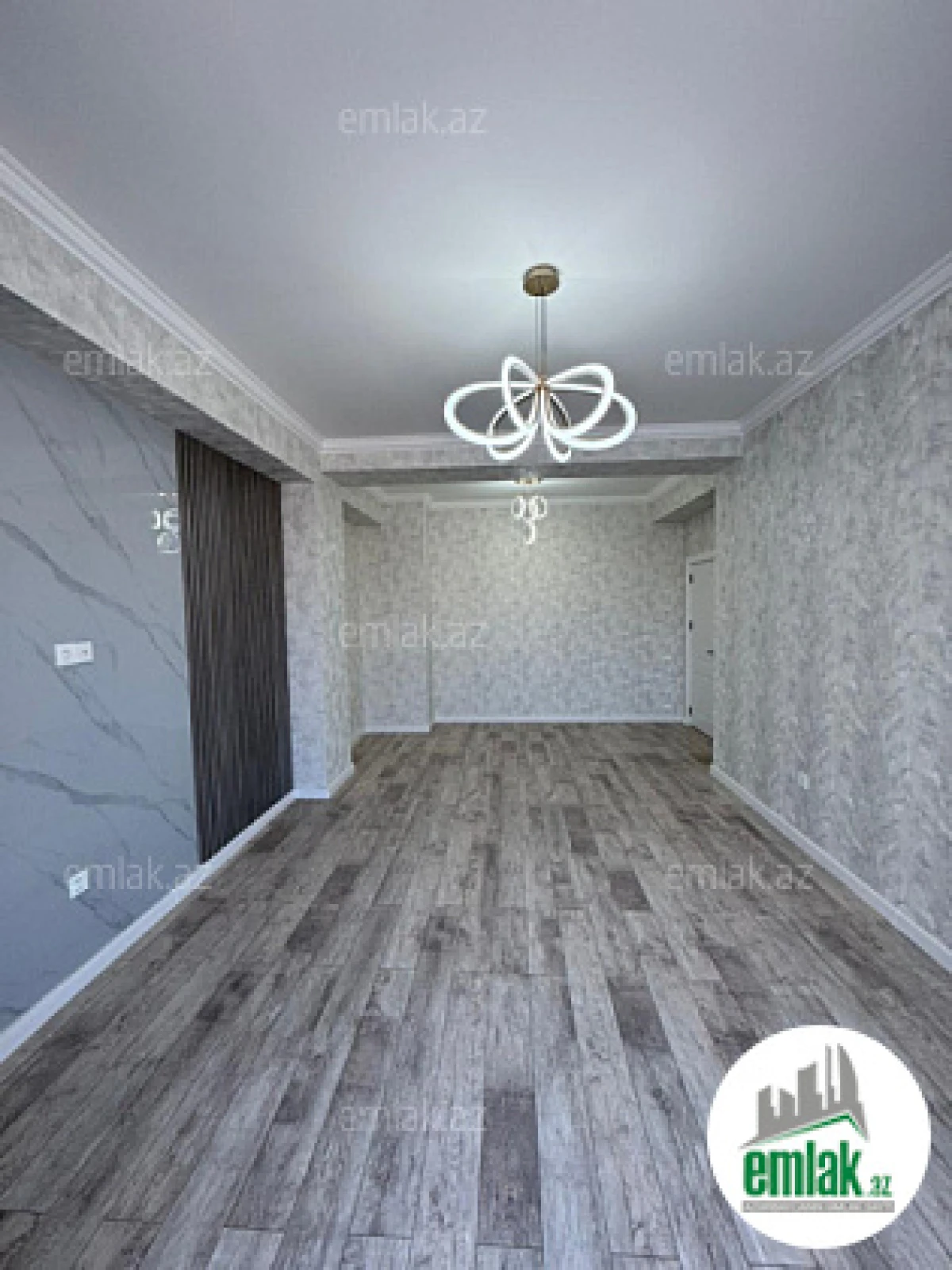 Satılır 2 otaqlı yeni tikili 75 m²