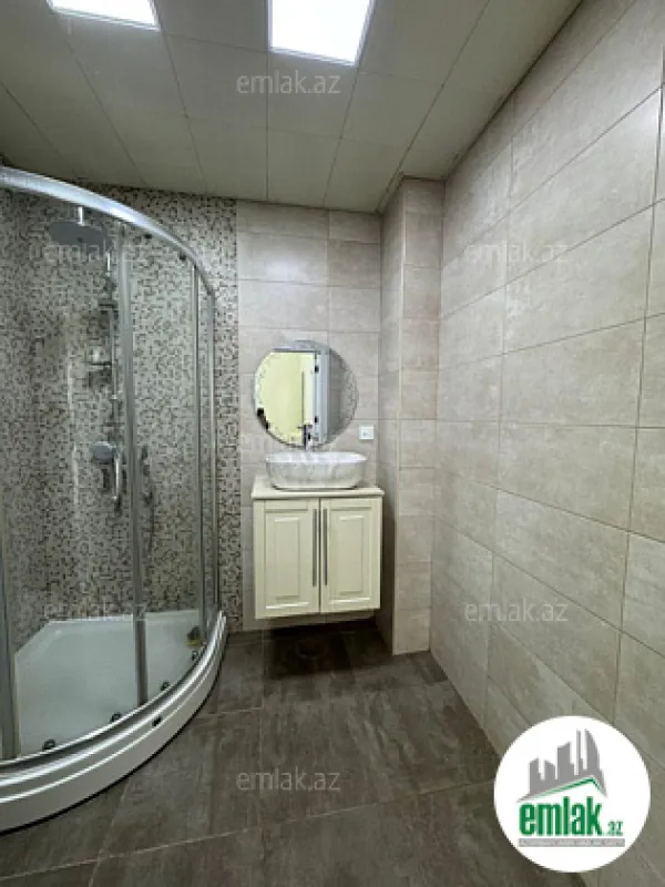 Satılır 2 otaqlı yeni tikili 75 m²