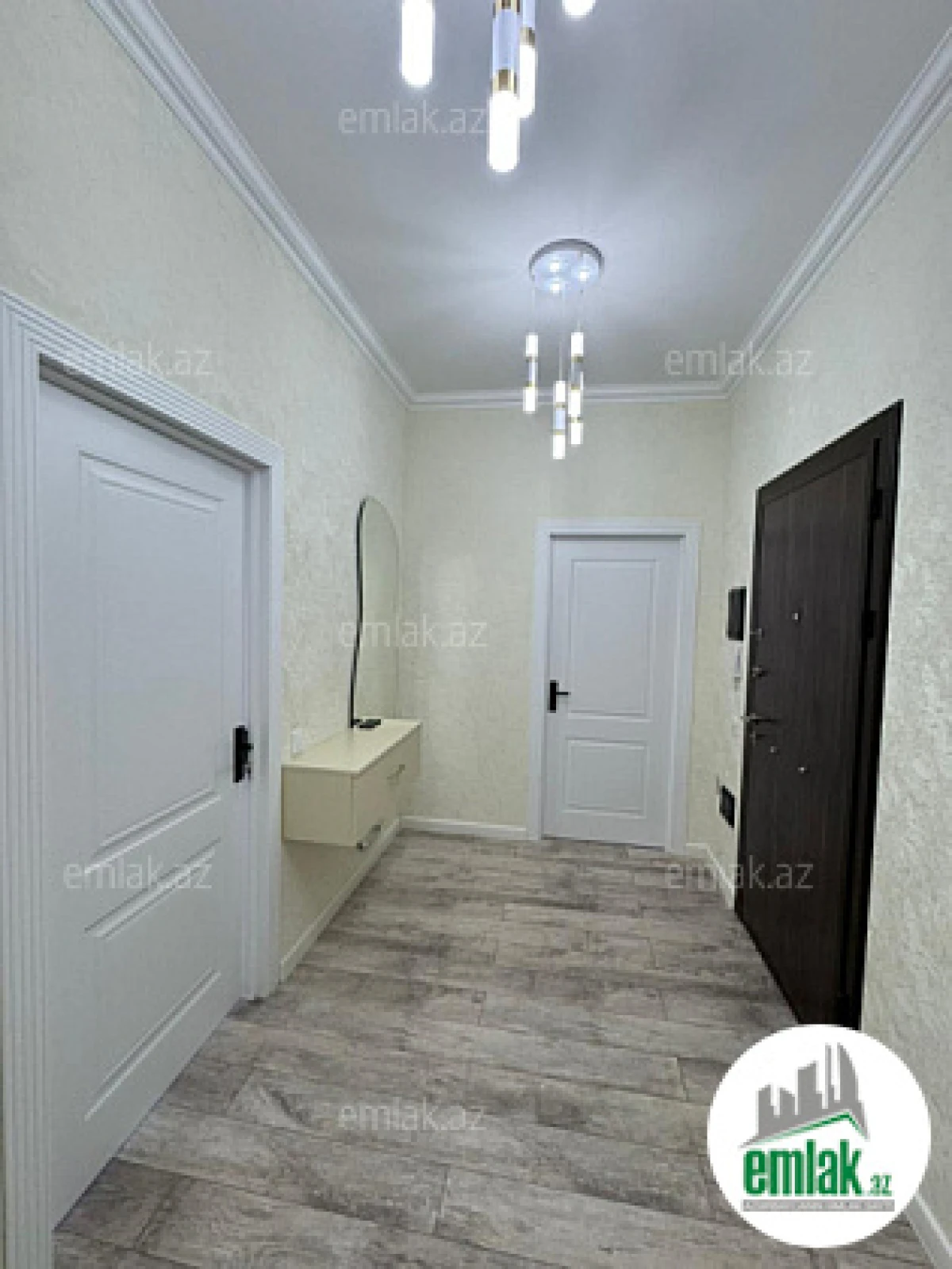 Satılır 2 otaqlı yeni tikili 75 m²