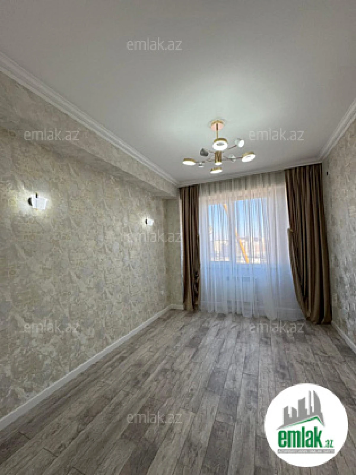 Satılır 2 otaqlı yeni tikili 75 m²