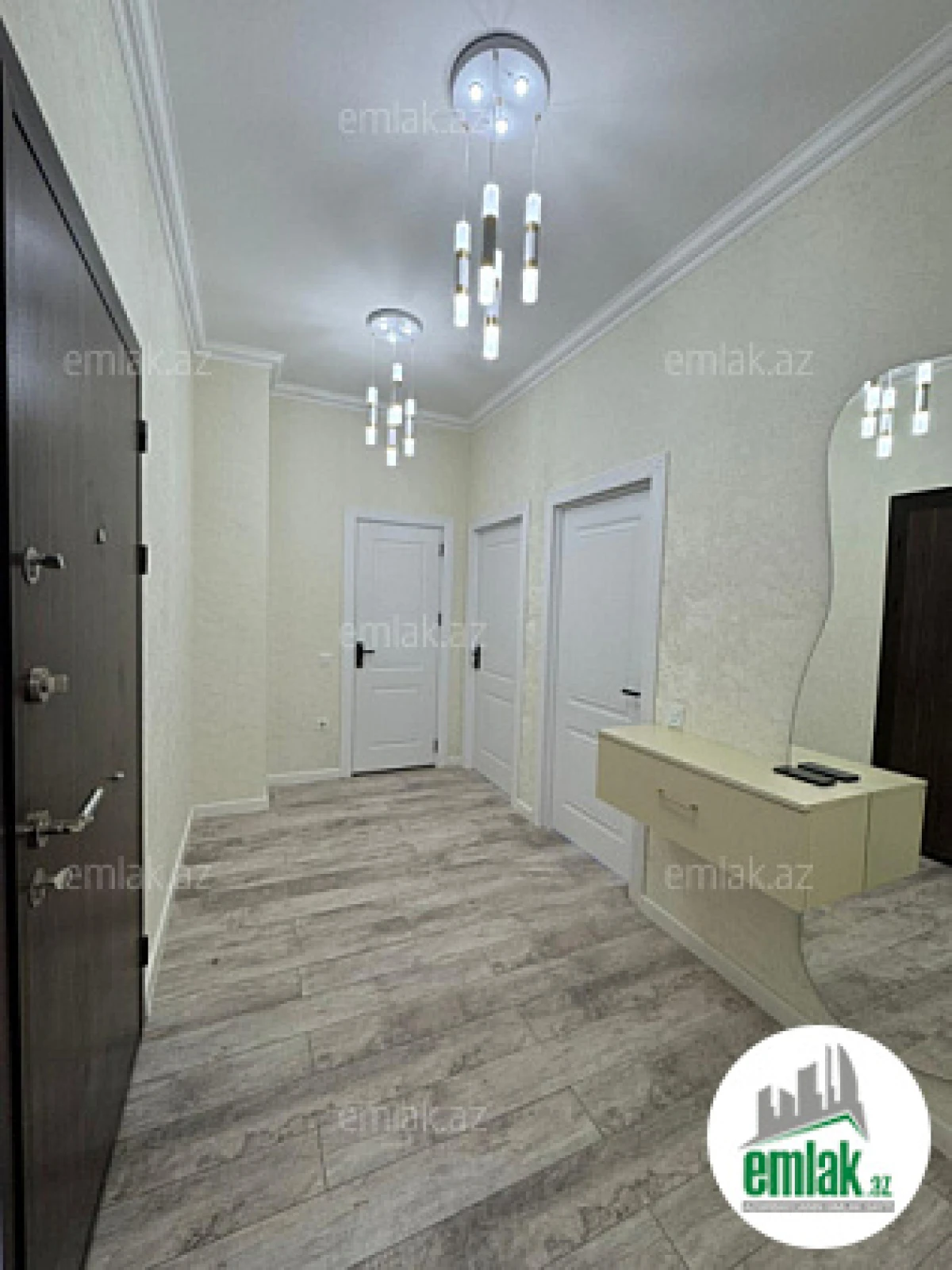 Satılır 2 otaqlı yeni tikili 75 m²