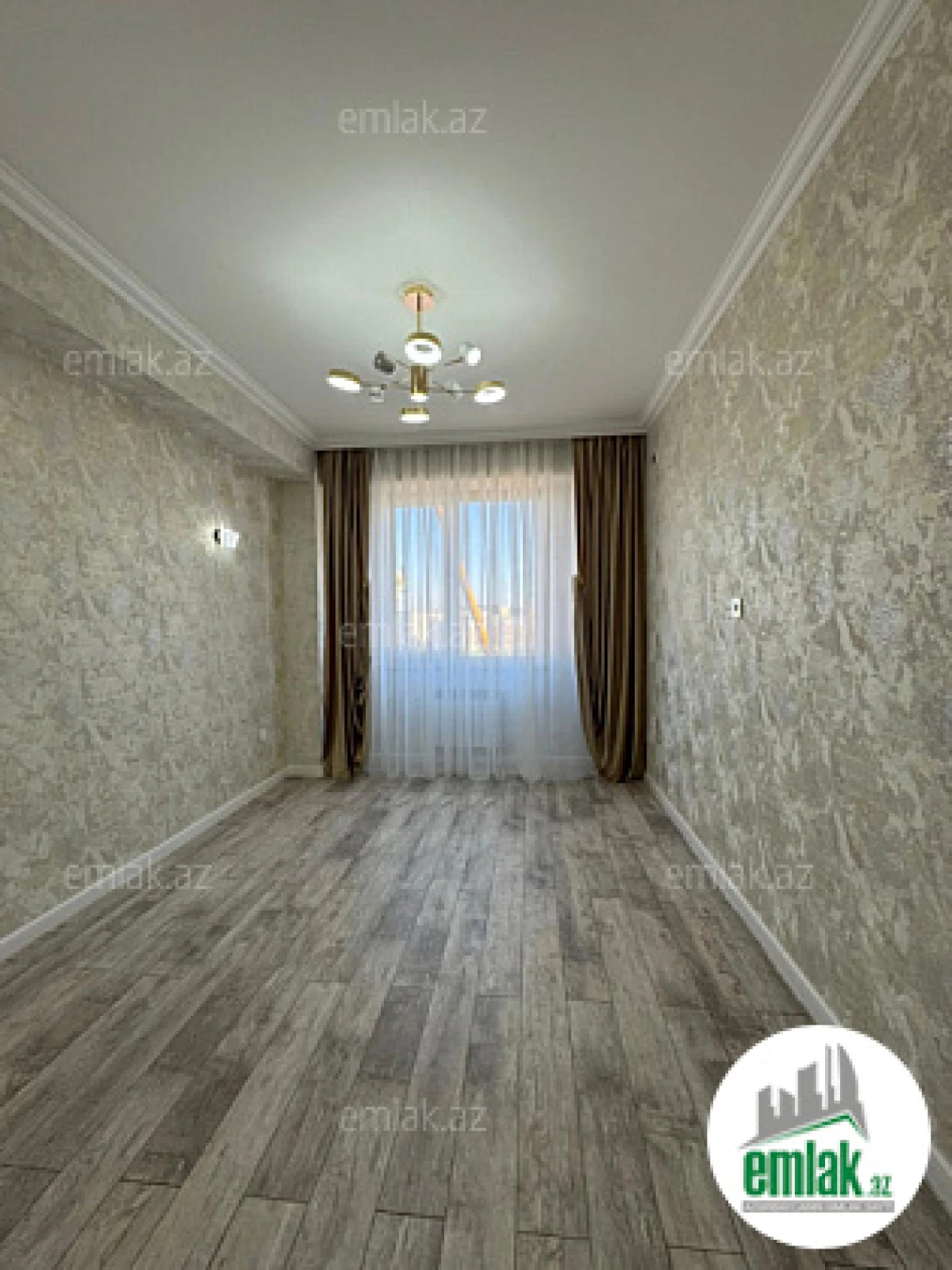 Satılır 2 otaqlı yeni tikili 75 m²