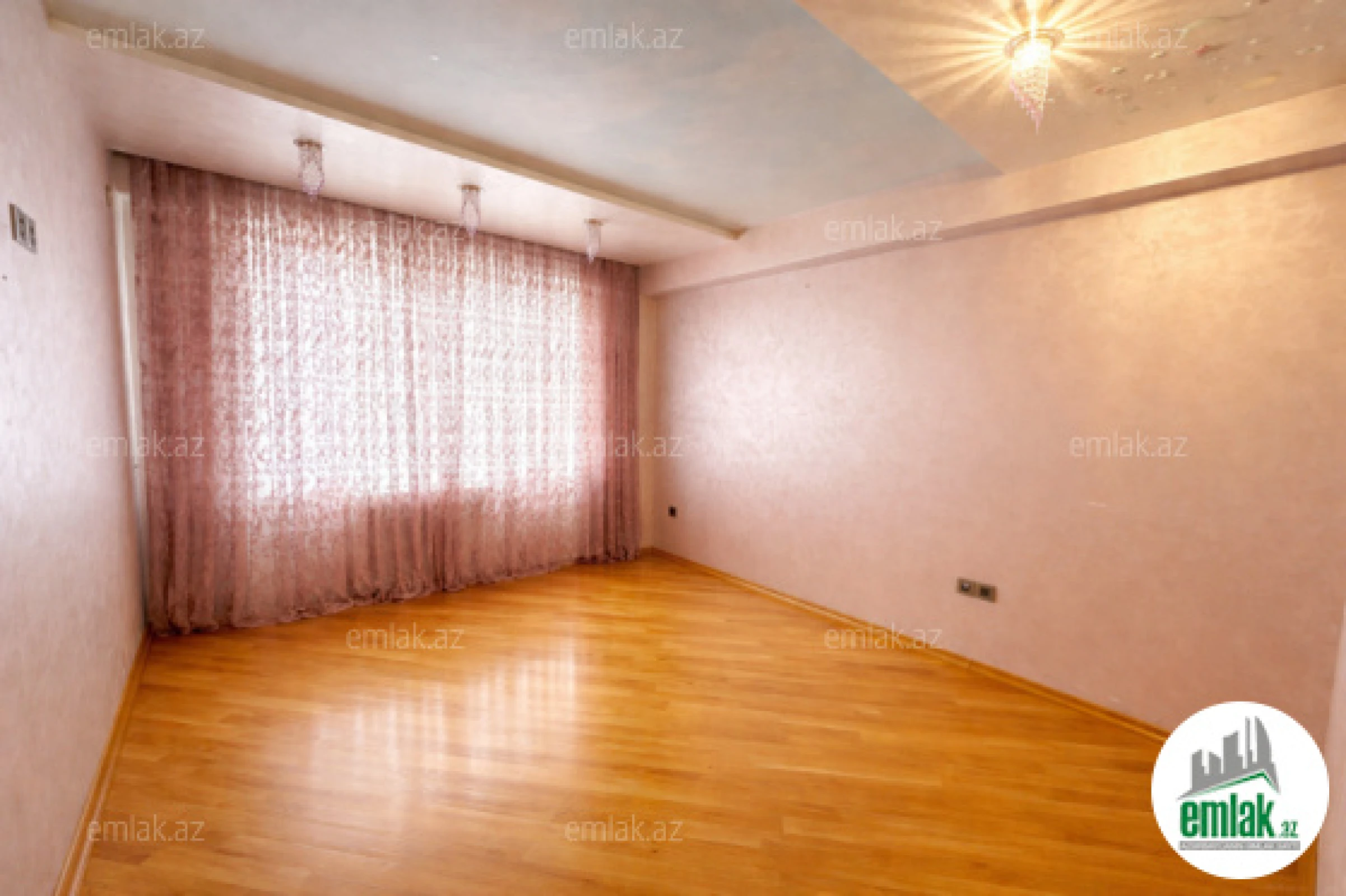 Satılır 2 otaqlı yeni tikili 75 m²