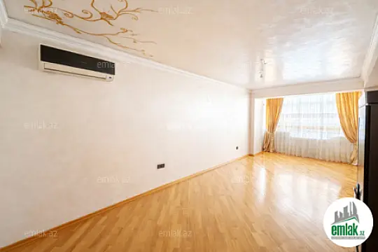 Satılır 2 otaqlı yeni tikili 75 m²