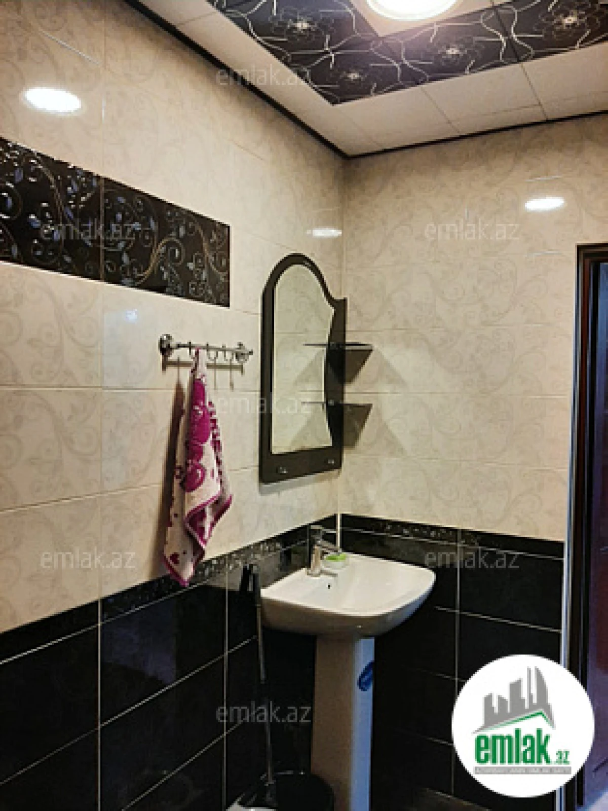 Satılır 3 otaqlı yeni tikili 70 m²