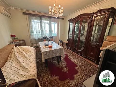Satılır 3 otaqlı köhnə tikili 90 m² — Bakı 3 otaq 90.00 m²