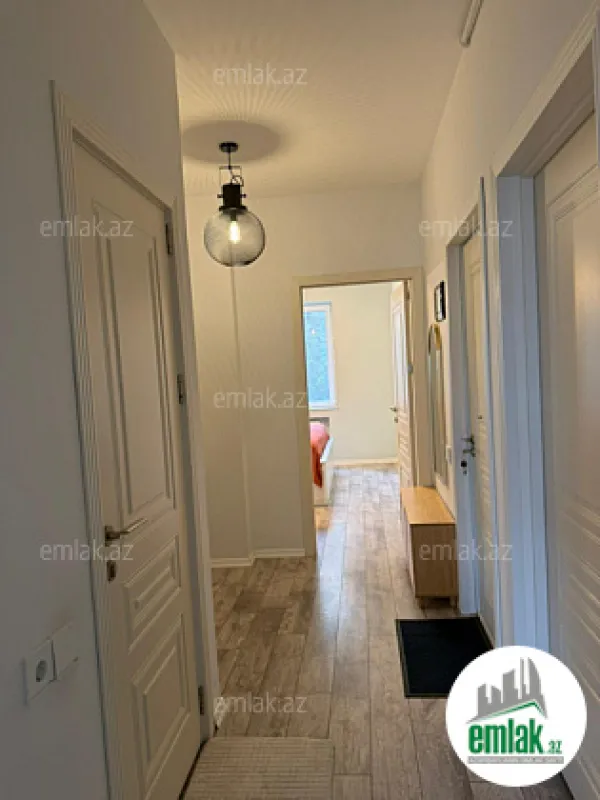 Satılır 2 otaqlı köhnə tikili 65 m²
