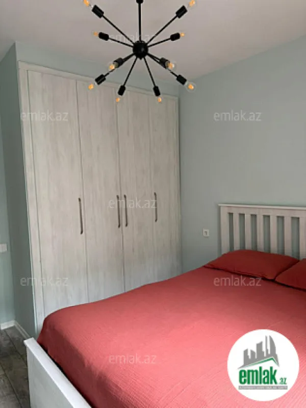 Satılır 2 otaqlı köhnə tikili 65 m²