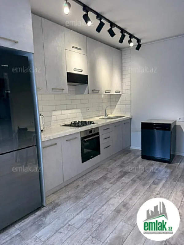 Satılır 2 otaqlı köhnə tikili 65 m²