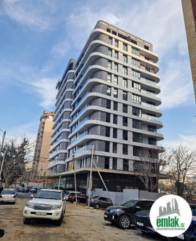 Satılır 2 otaqlı köhnə tikili 62 m²