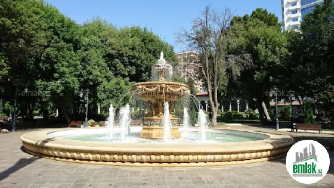 Satılır 2 otaqlı köhnə tikili 62 m²