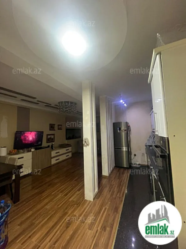 Satılır 3 otaqlı yeni tikili 110 m²