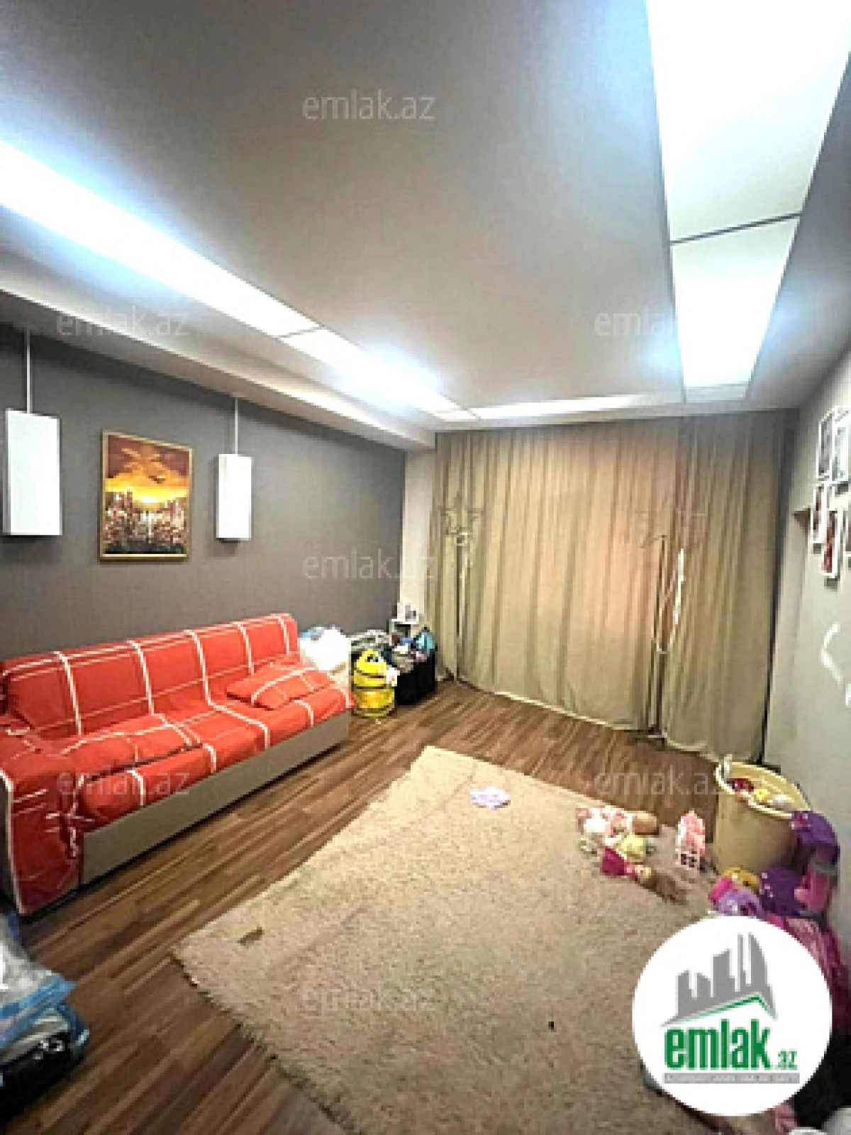 Satılır 3 otaqlı yeni tikili 110 m²