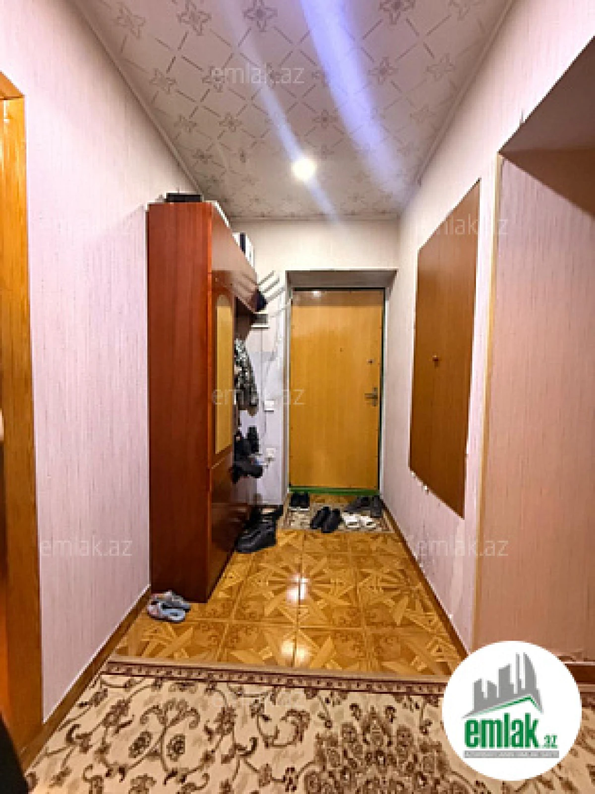 Satılır 4 otaqlı köhnə tikili 110 m²