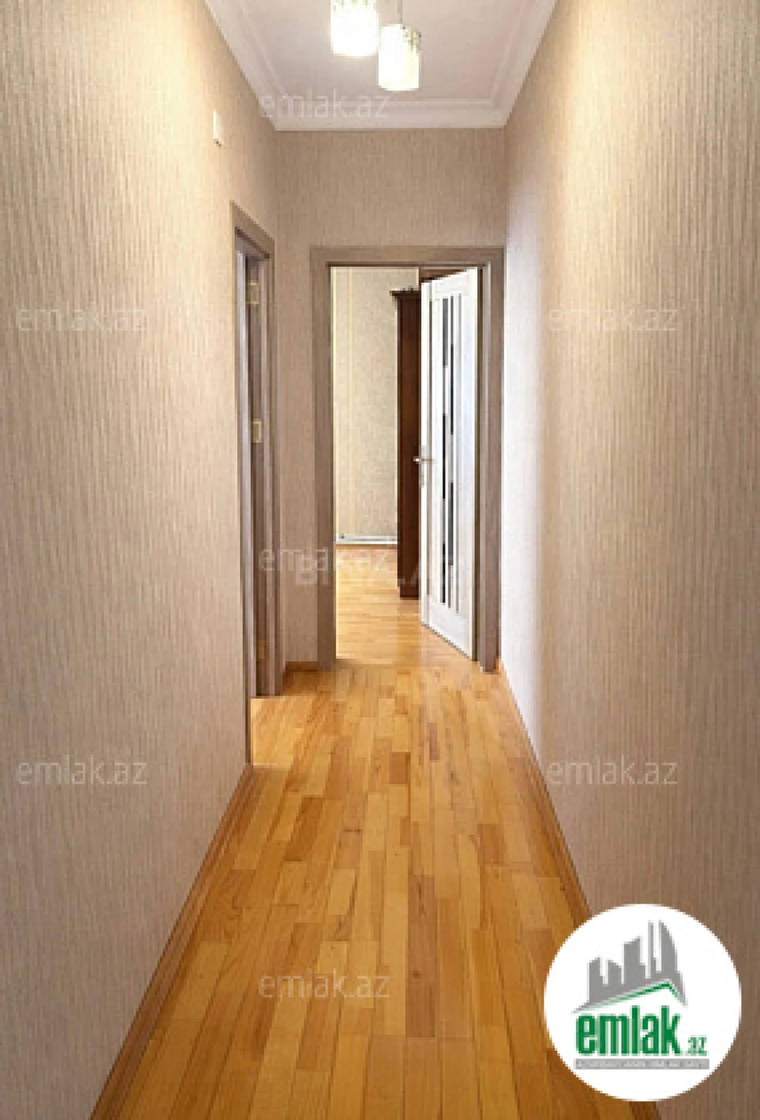 Satılır 4 otaqlı köhnə tikili 110 m²