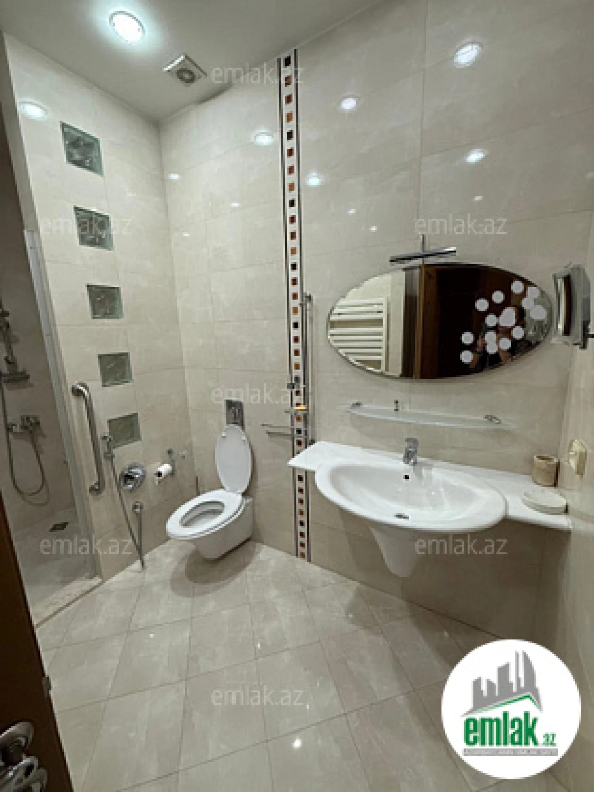 Satılır 4 otaqlı yeni tikili 210 m²