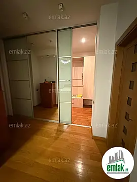 Satılır 4 otaqlı yeni tikili 210 m²