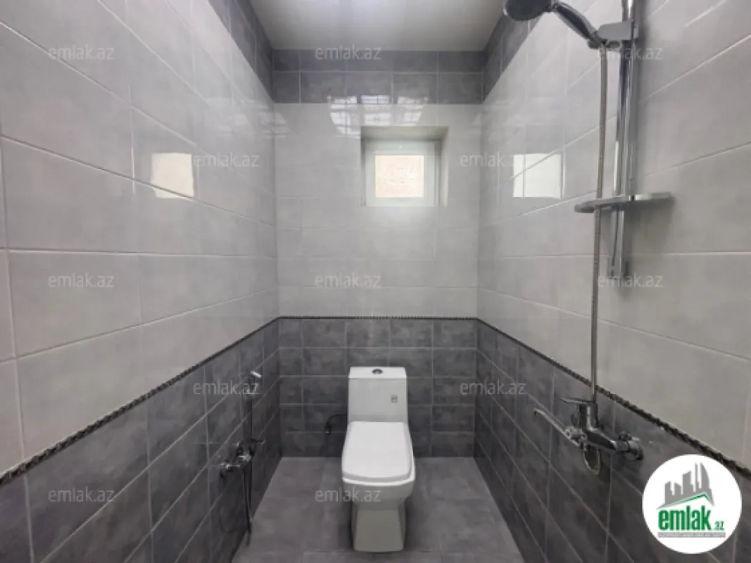 Satılır 4 otaqlı həyət evi 330 m²