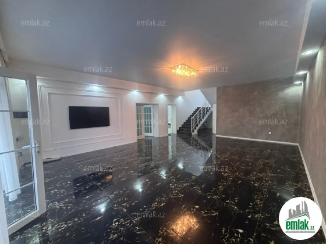 Satılır 4 otaqlı həyət evi 330 m²