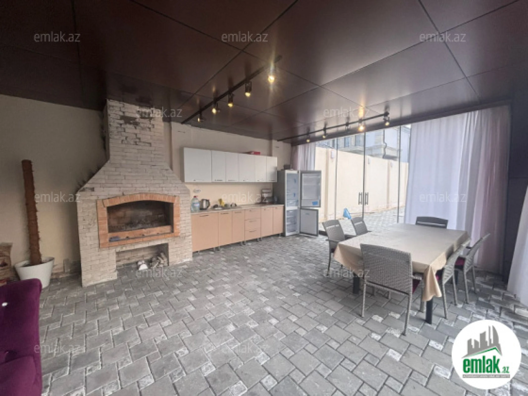 Satılır 4 otaqlı həyət evi 330 m²