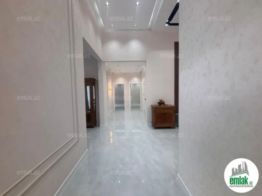 Satılır 4 otaqlı həyət evi 160 m²