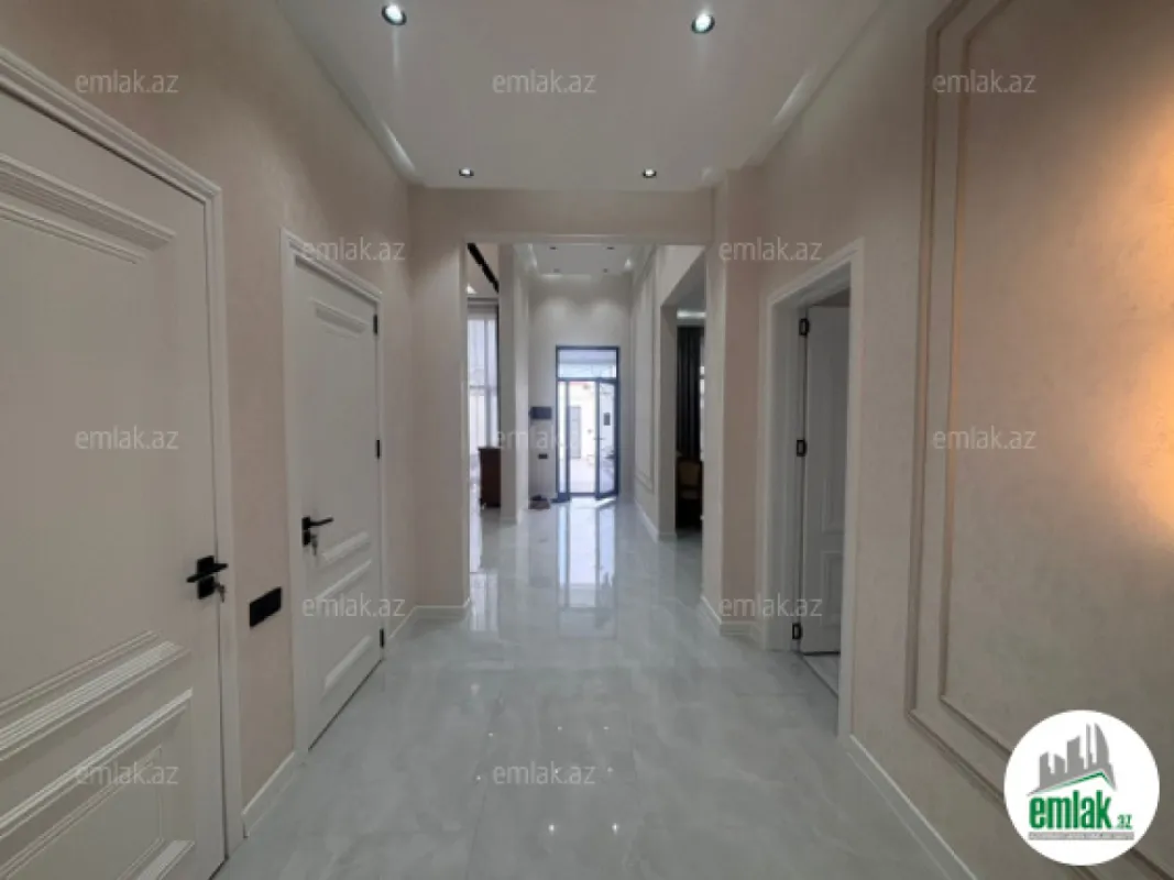 Satılır 4 otaqlı həyət evi 160 m²