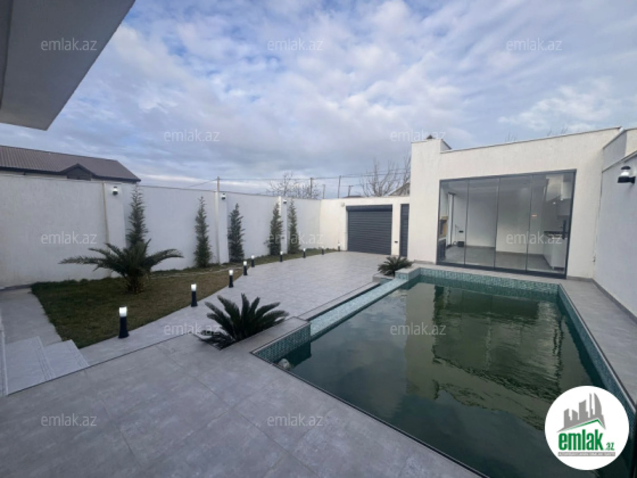 Satılır 4 otaqlı həyət evi 160 m²