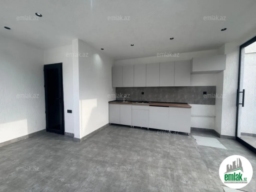 Satılır 4 otaqlı həyət evi 160 m²