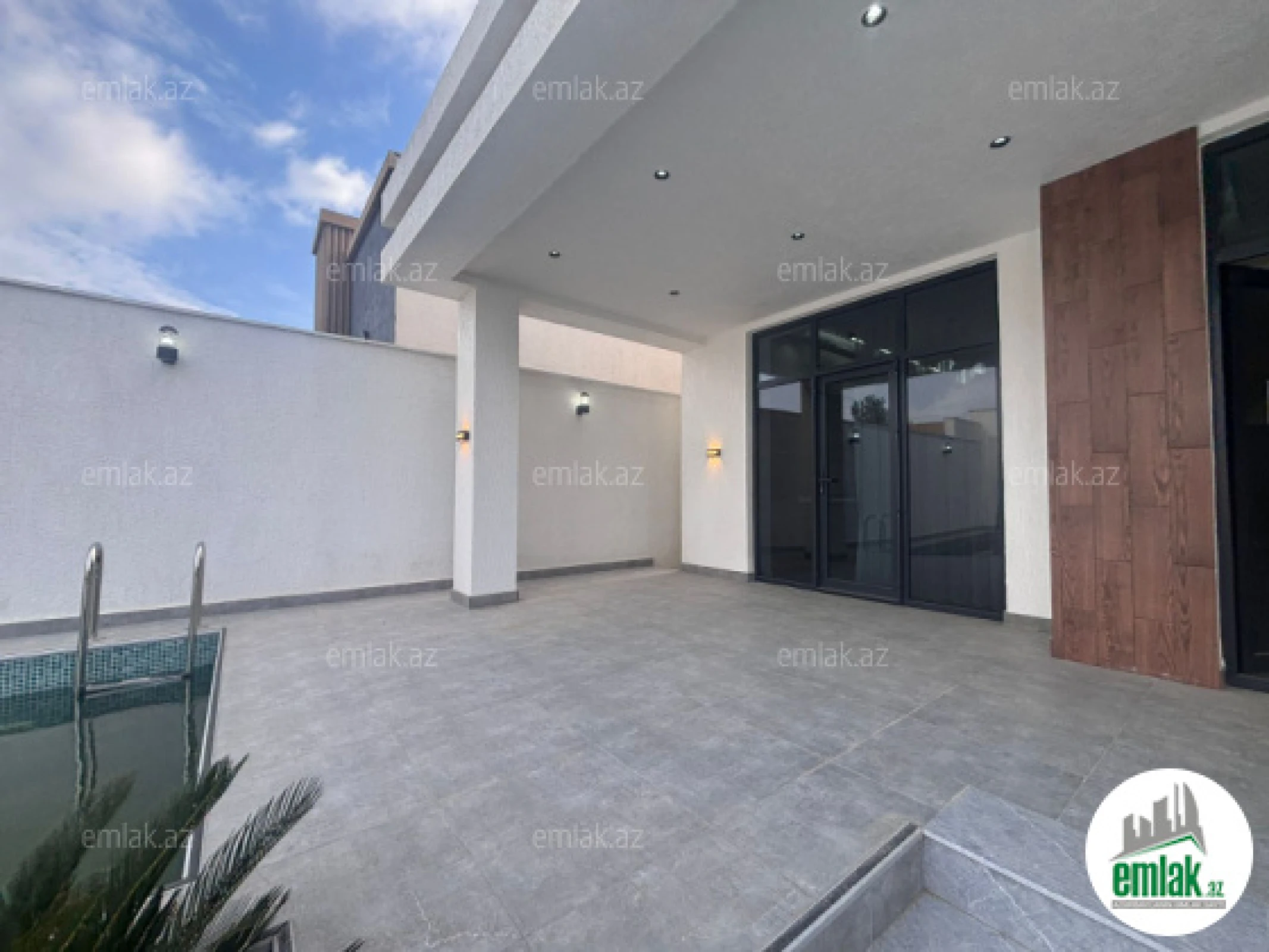 Satılır 4 otaqlı həyət evi 160 m²