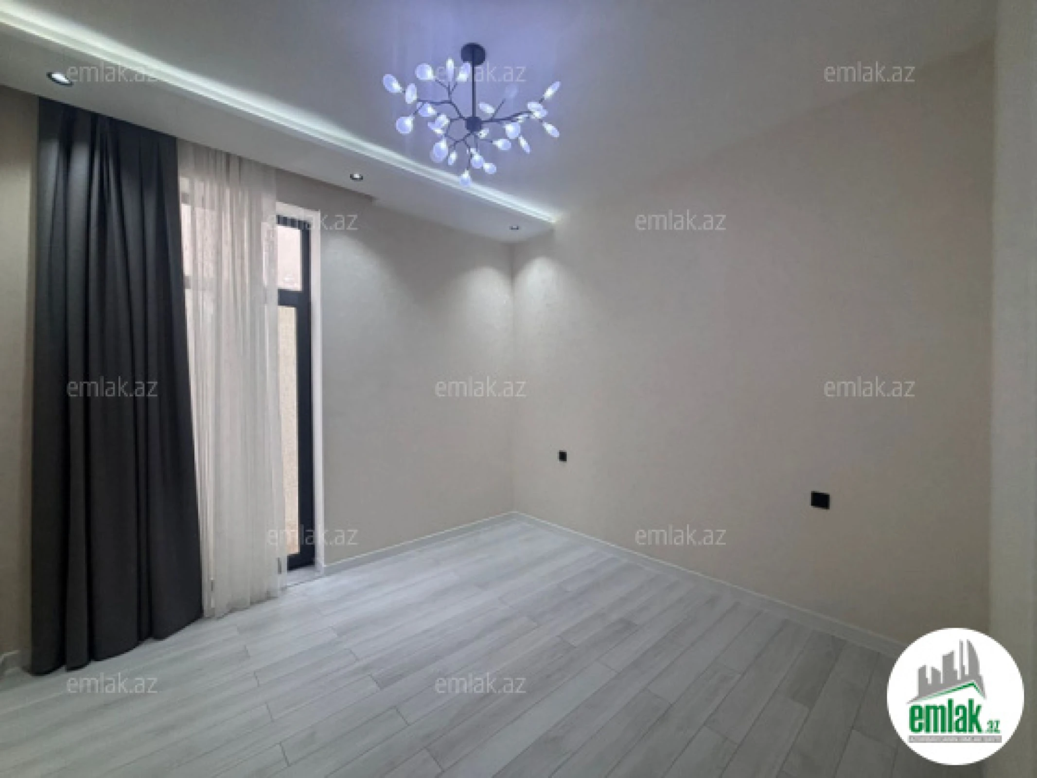 Satılır 4 otaqlı həyət evi 160 m²