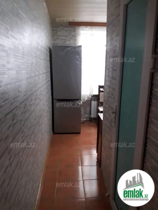 Satılır 1 otaqlı köhnə tikili 35 m²